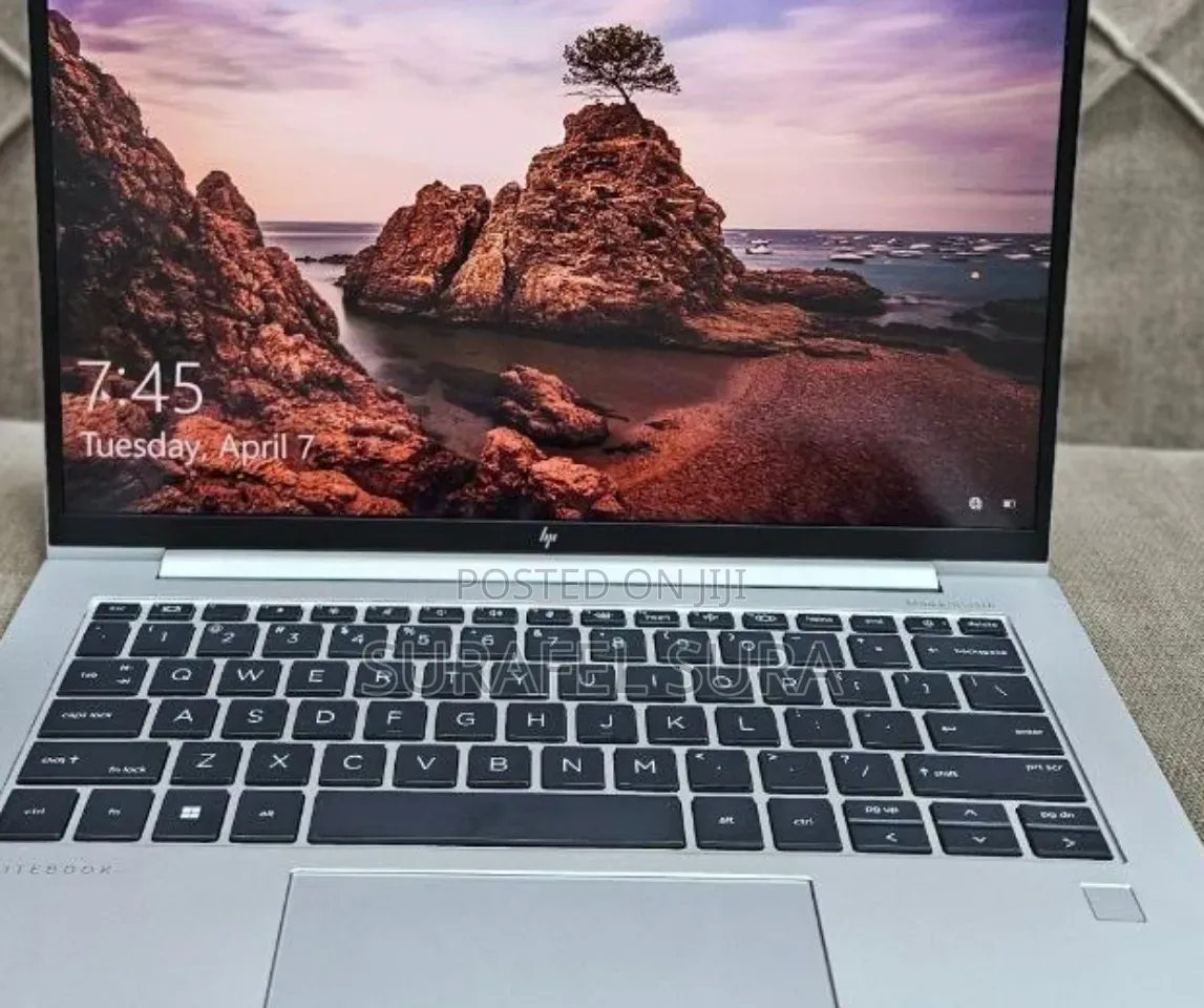 New Laptop HP EliteBook 840 G10 16GB Intel Core i7 SSD 512GB