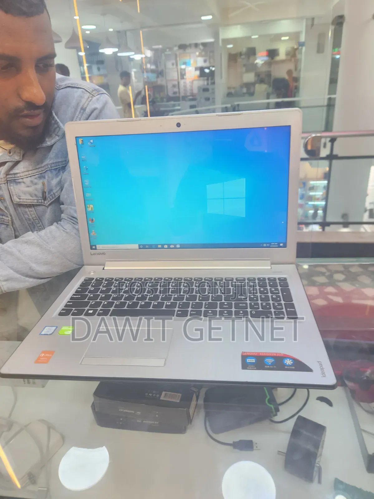 New Laptop Lenovo Ideapad 3 8GB Intel Core i7 SSD 1T