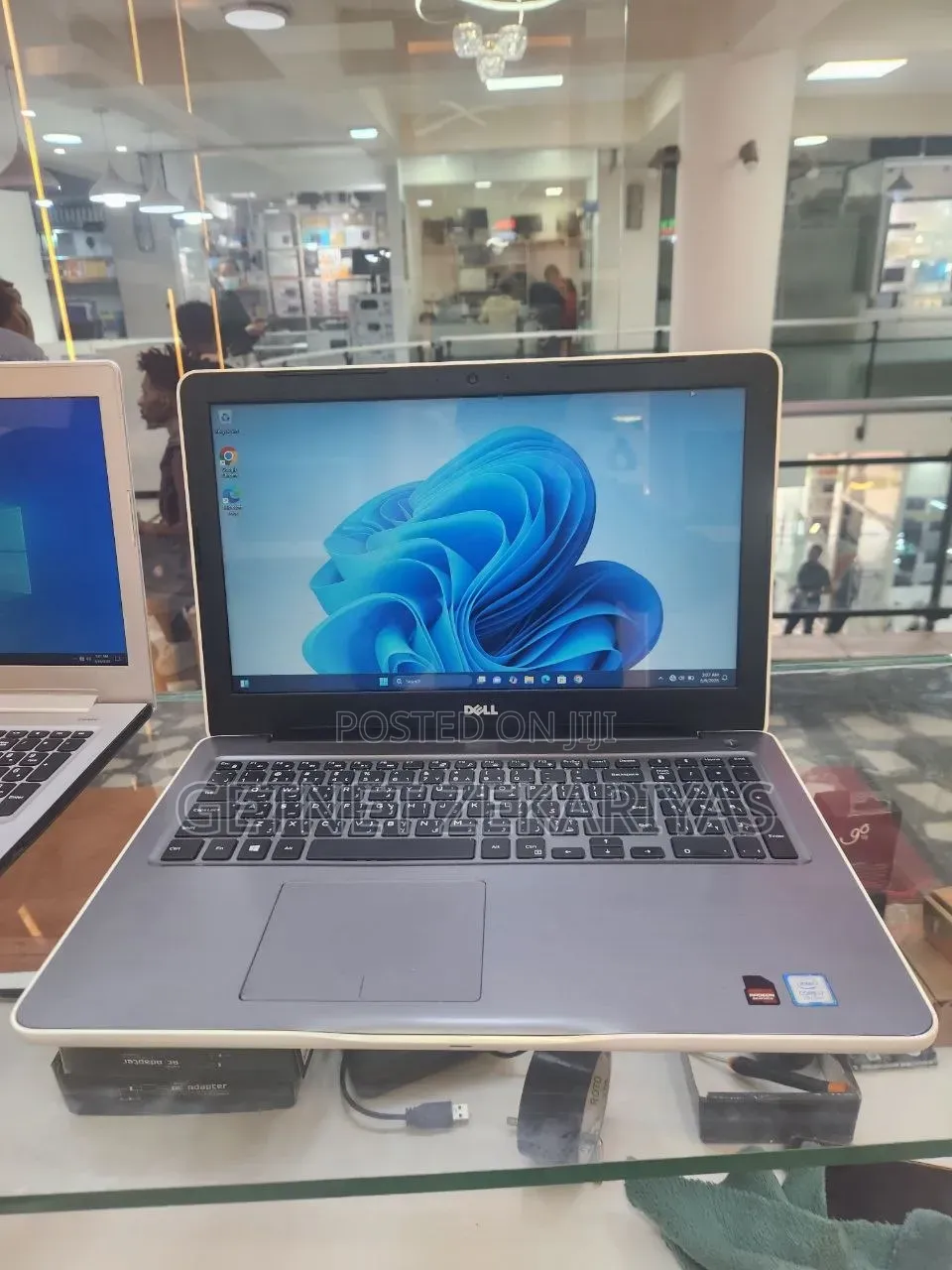 New Laptop Dell Inspiron 5565 8GB Intel Core i7 SSD 1T
