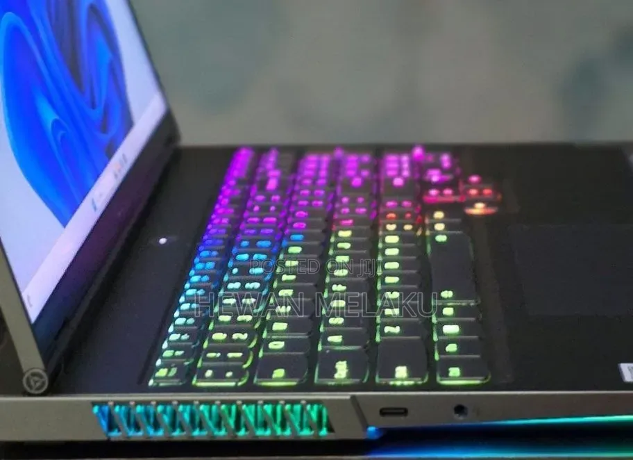 New Laptop Lenovo 32GB AMD Ryzen 9 SSD 1T
