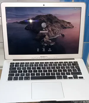 New Laptop Apple MacBook Pro 2017 8GB Intel Core i5 SSD 128GB