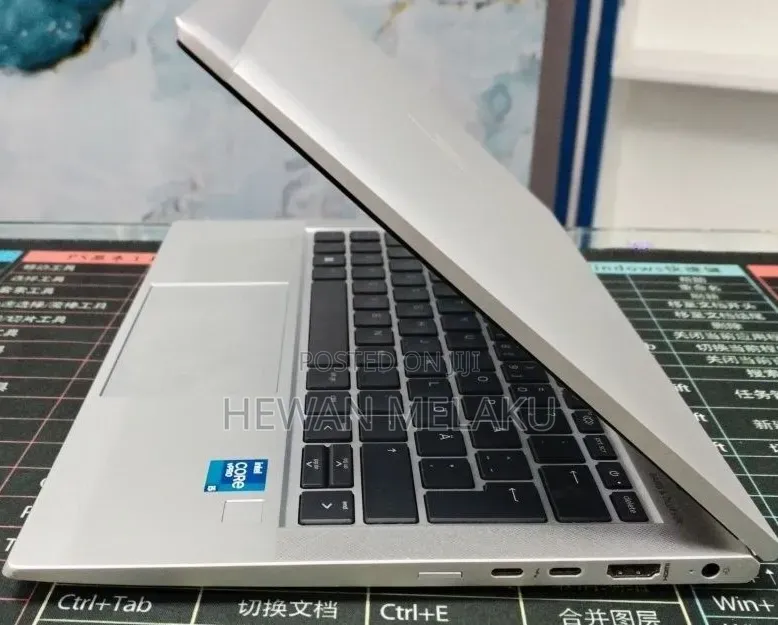 New Laptop HP EliteBook 830 G8 16GB Intel Core i5 SSD 512GB