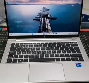 New Laptop HP EliteBook 830 G8 16GB Intel Core i5 SSD 512GB