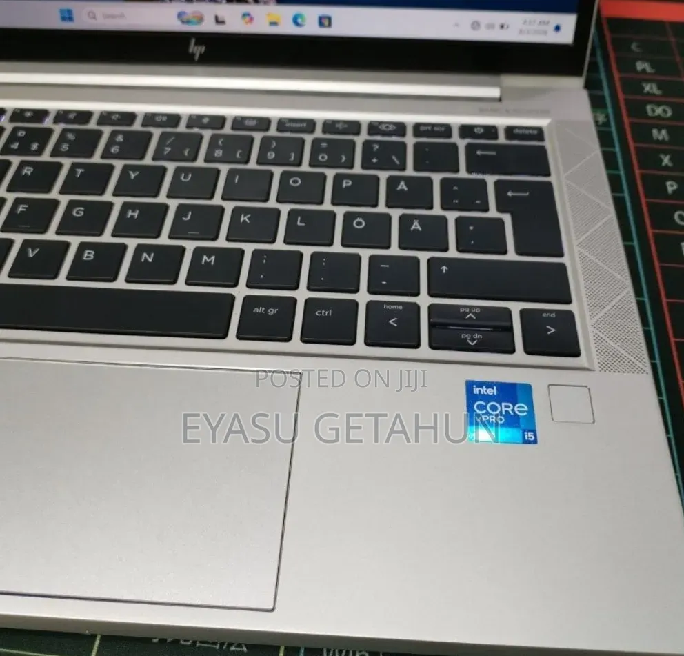 New Laptop HP EliteBook 830 G8 16GB Intel Core i5 SSD 512GB