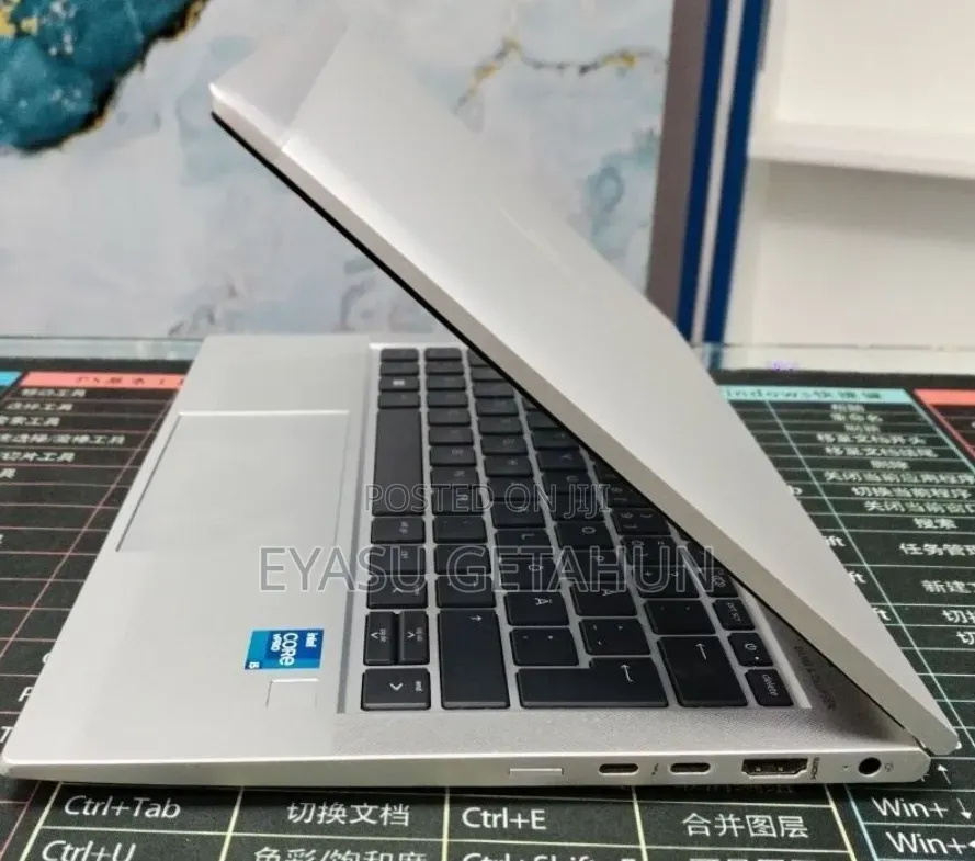 New Laptop HP EliteBook 830 G8 16GB Intel Core i5 SSD 512GB