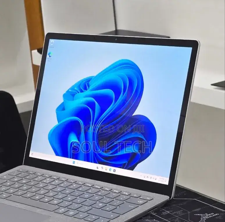 New Laptop Microsoft Surface Laptop 3 16GB Intel Core i5 SSD 512GB