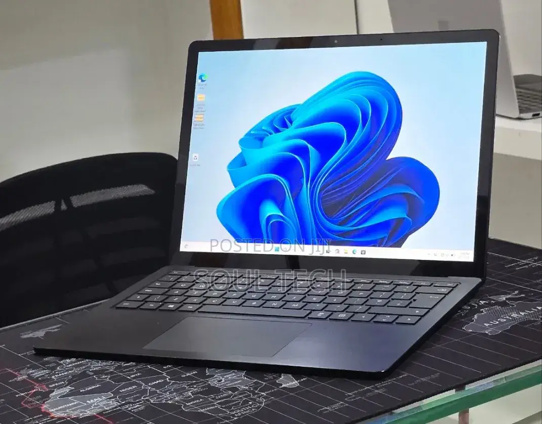 New Laptop Microsoft Surface Laptop 4 16GB Intel Core i7 SSD 512GB