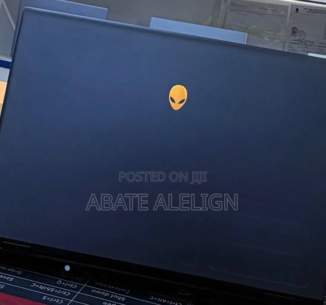 New Laptop Alienware M15 r3 16GB Intel Core Ultra 9 SSD 1T