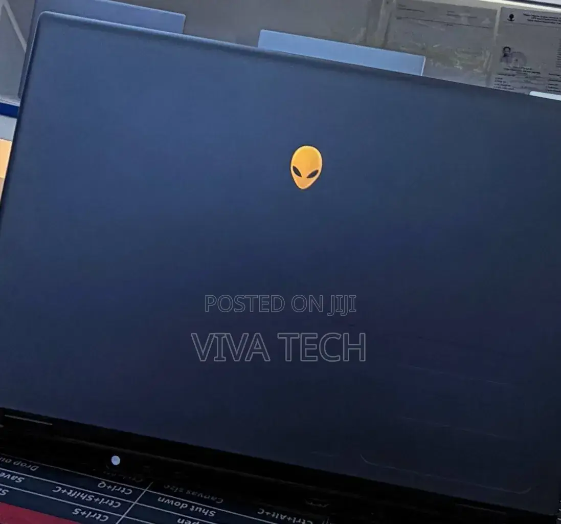 New Laptop Alienware M15 r3 16GB Intel Core Ultra 9 SSD 1T