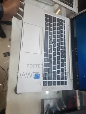 New Laptop HP EliteBook 840 G8 16GB Intel Core i5 SSD 512GB