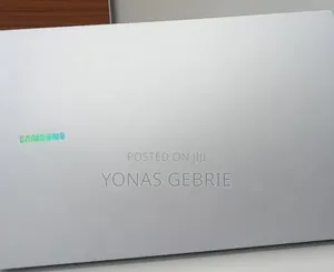 New Laptop Samsung Galaxy Book4 8GB Intel Core 5 SSD 512GB