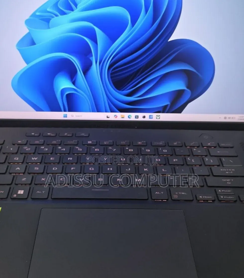 New Laptop Asus ROG Strix G15 16GB Intel Core i9 SSD 1T