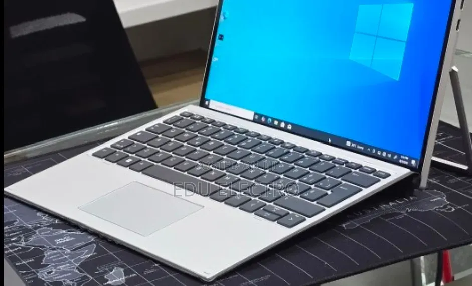 New Laptop HP Elite X2 G8 16GB Intel Core i7 SSD 512GB