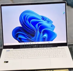 New Laptop HP OmniBook X Flip 14" 16GB Intel Core i7 SSD 1T