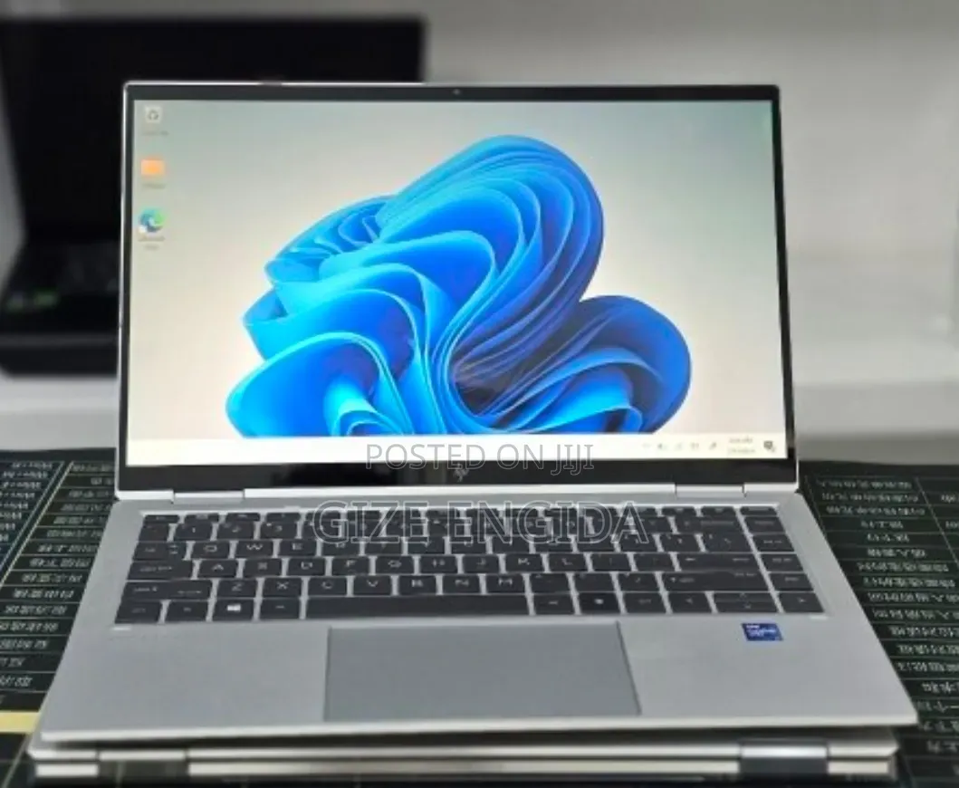 New Laptop HP EliteBook 1040 G8 16GB Intel Core i7 SSD 512GB