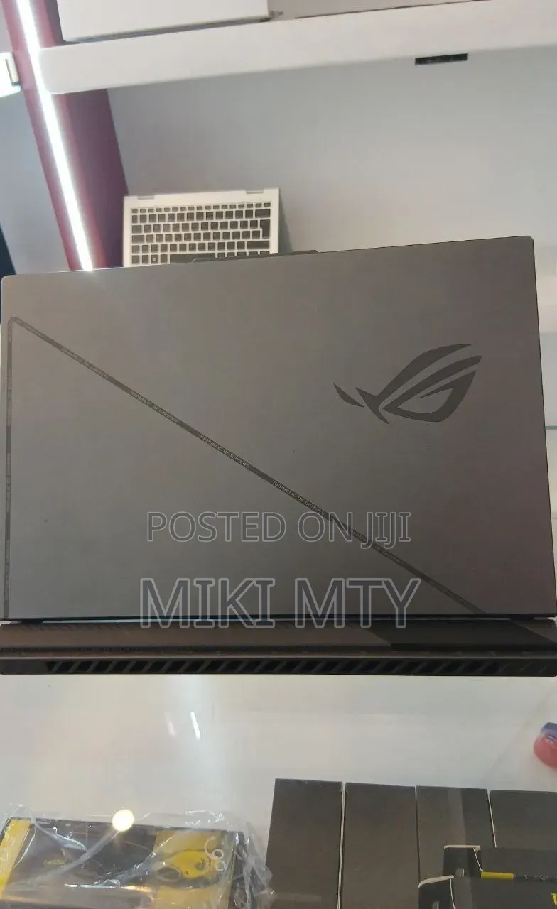 New Laptop Asus ROG Strix G16 G614 16GB Intel Core i9 SSD 1T