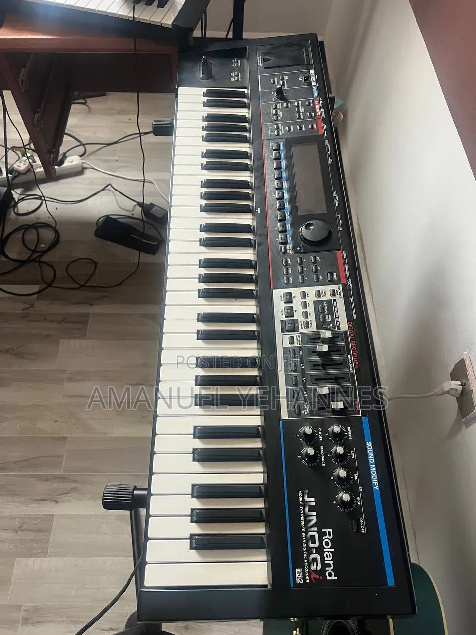 Roland Juno-Di Synthesizer Arrangers Keyboard
