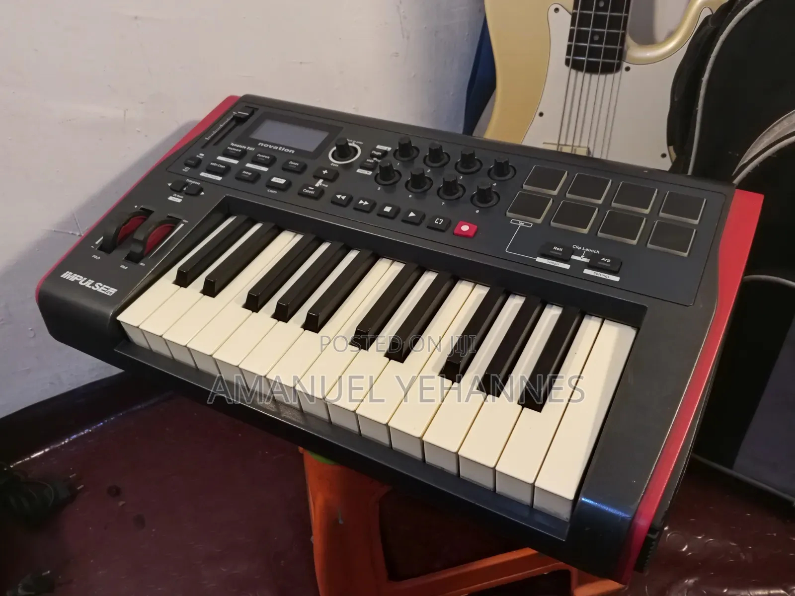 Novation Impulse 25 Key Midi Keyboard Piano