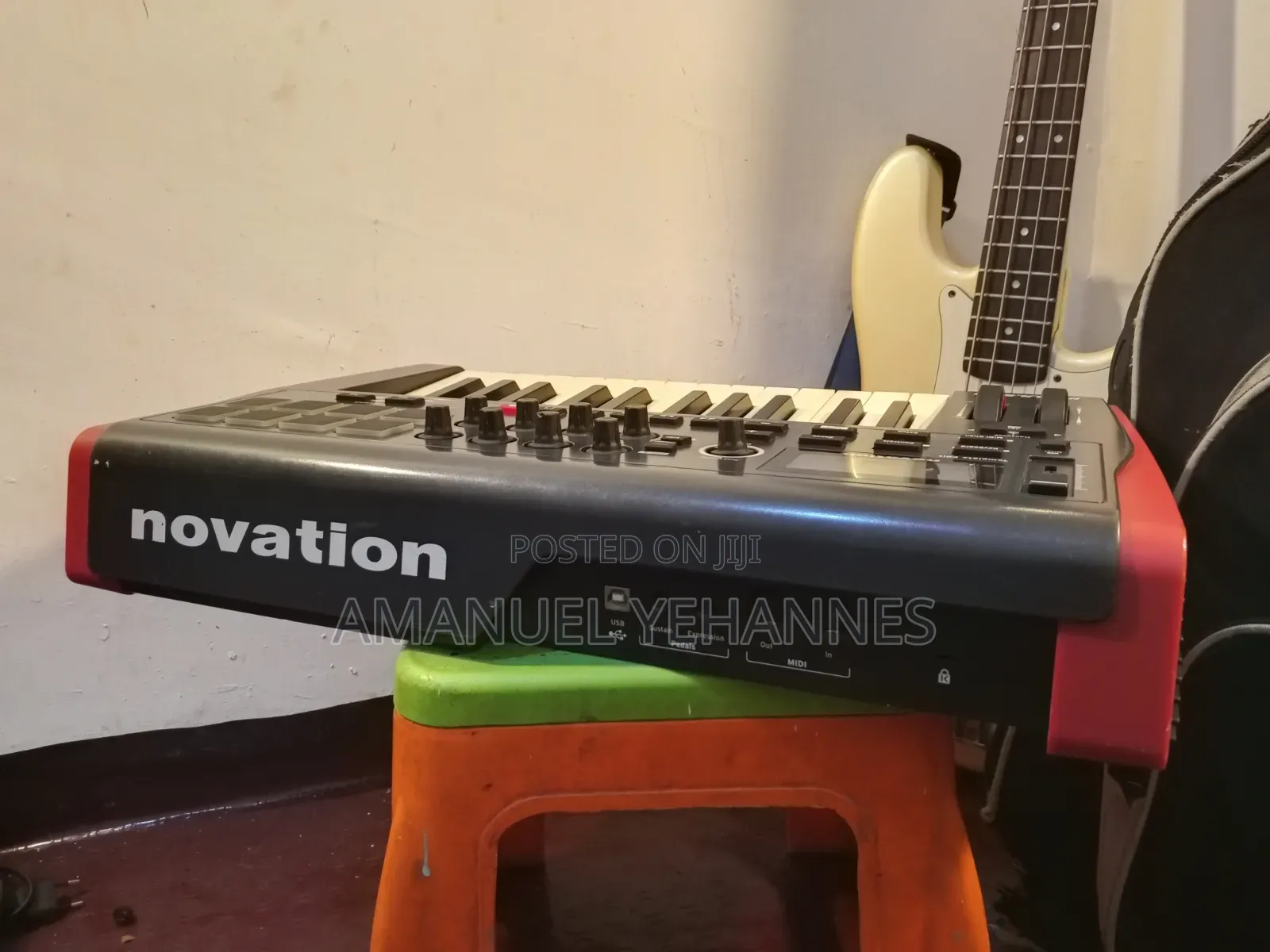 Novation Impulse 25 Key Midi Keyboard Piano