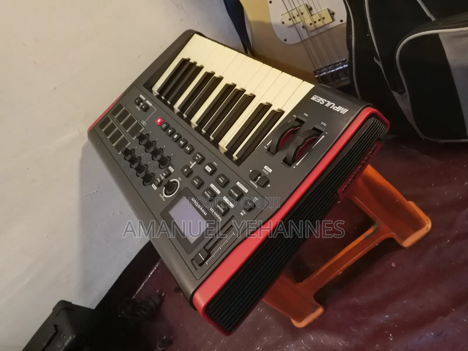 Novation Impulse 25 Key Midi Keyboard Piano
