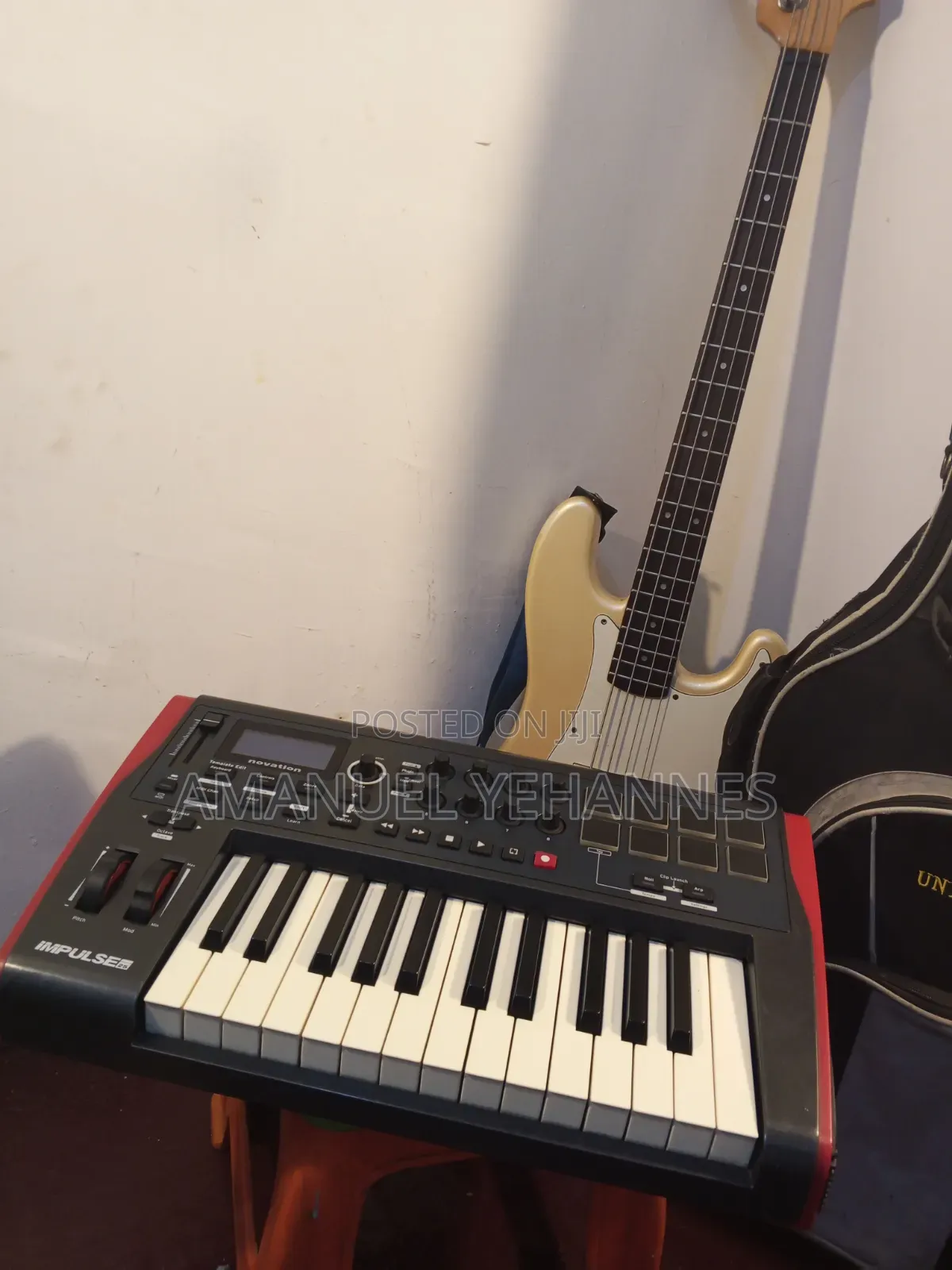 Novation Impulse 25 Key Midi Keyboard Piano