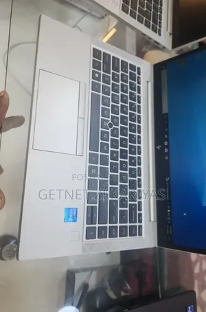 New Laptop HP EliteBook 840 G8 16GB Intel Core i5 SSD 512GB