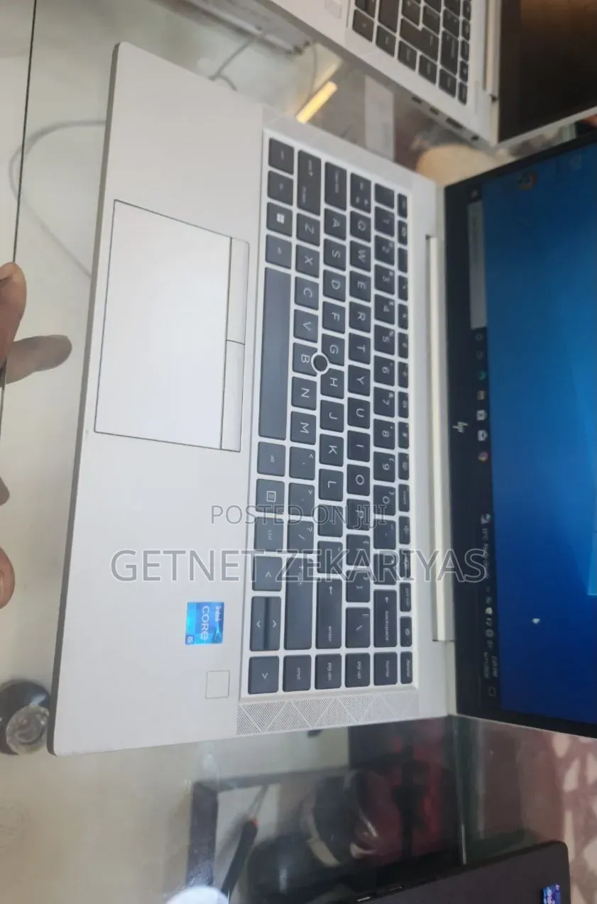 New Laptop HP EliteBook 840 G8 16GB Intel Core i5 SSD 512GB