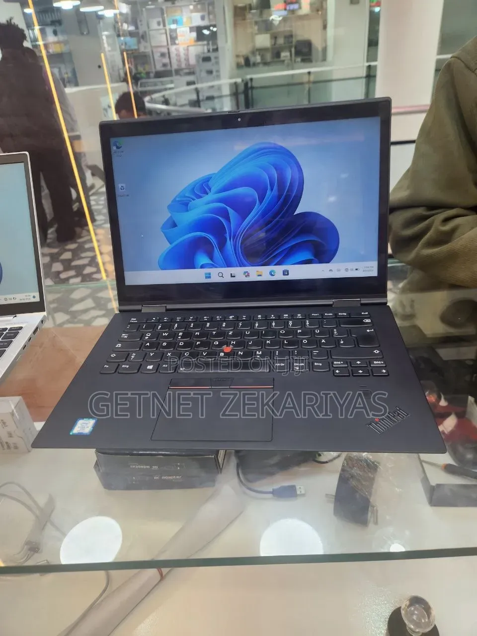 New Laptop Lenovo ThinkPad X1 Yoga 16GB Intel Core i5 SSD 512GB