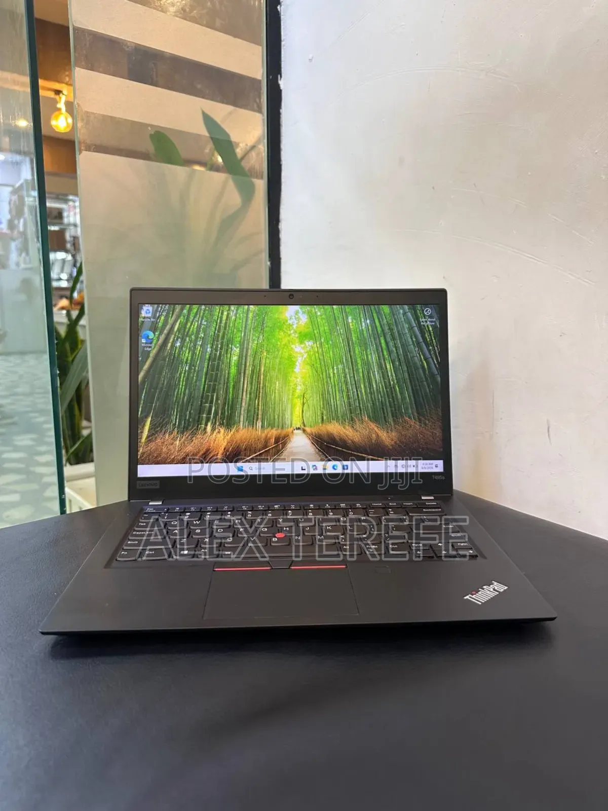 New Laptop Lenovo ThinkPad t495s 16GB AMD Ryzen 7 SSD 512GB