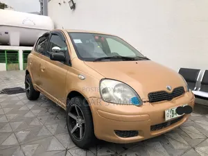 Toyota Vitz 2004