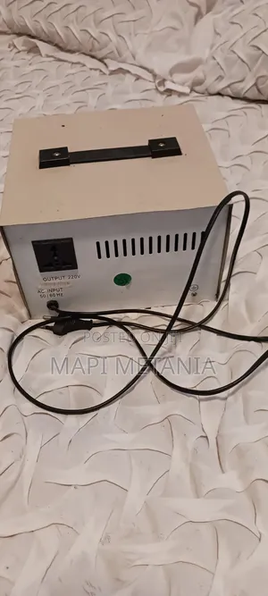 OSCAR OS-ST1000VA Automatic Voltage Regulator (1000VA)