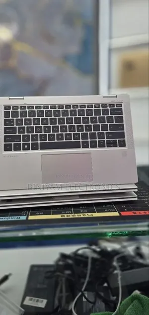 New Laptop HP EliteBook 830 G8 32GB Intel Core i7 SSD 512GB