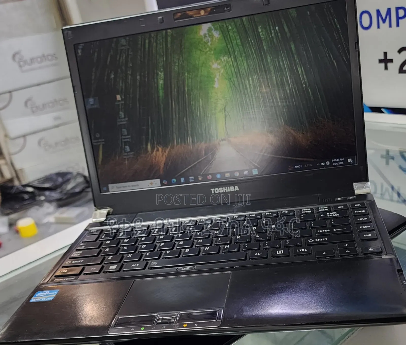 New Laptop Toshiba Tecra R950 4GB Intel Core i7 SSD 500GB