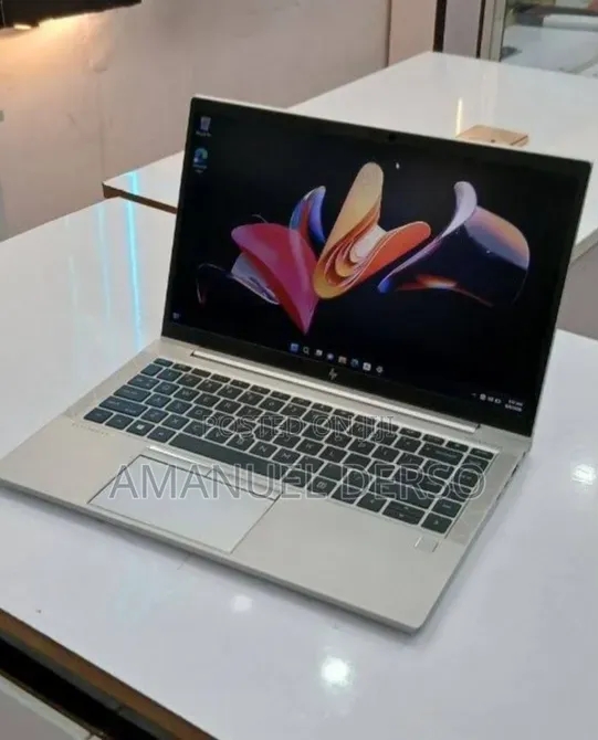 New Laptop HP EliteBook 840 16GB Intel Core i5 SSD 512GB