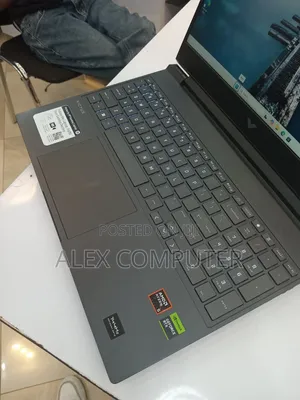 New Laptop HP Victus 15 16GB AMD Ryzen 5 SSD 512GB