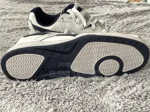 Reebok Court Drift Men’S / White, Navy