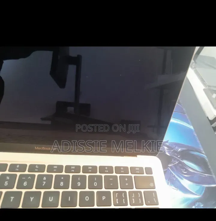 New Laptop Apple MacBook Air 8GB Apple M1 SSD 256GB