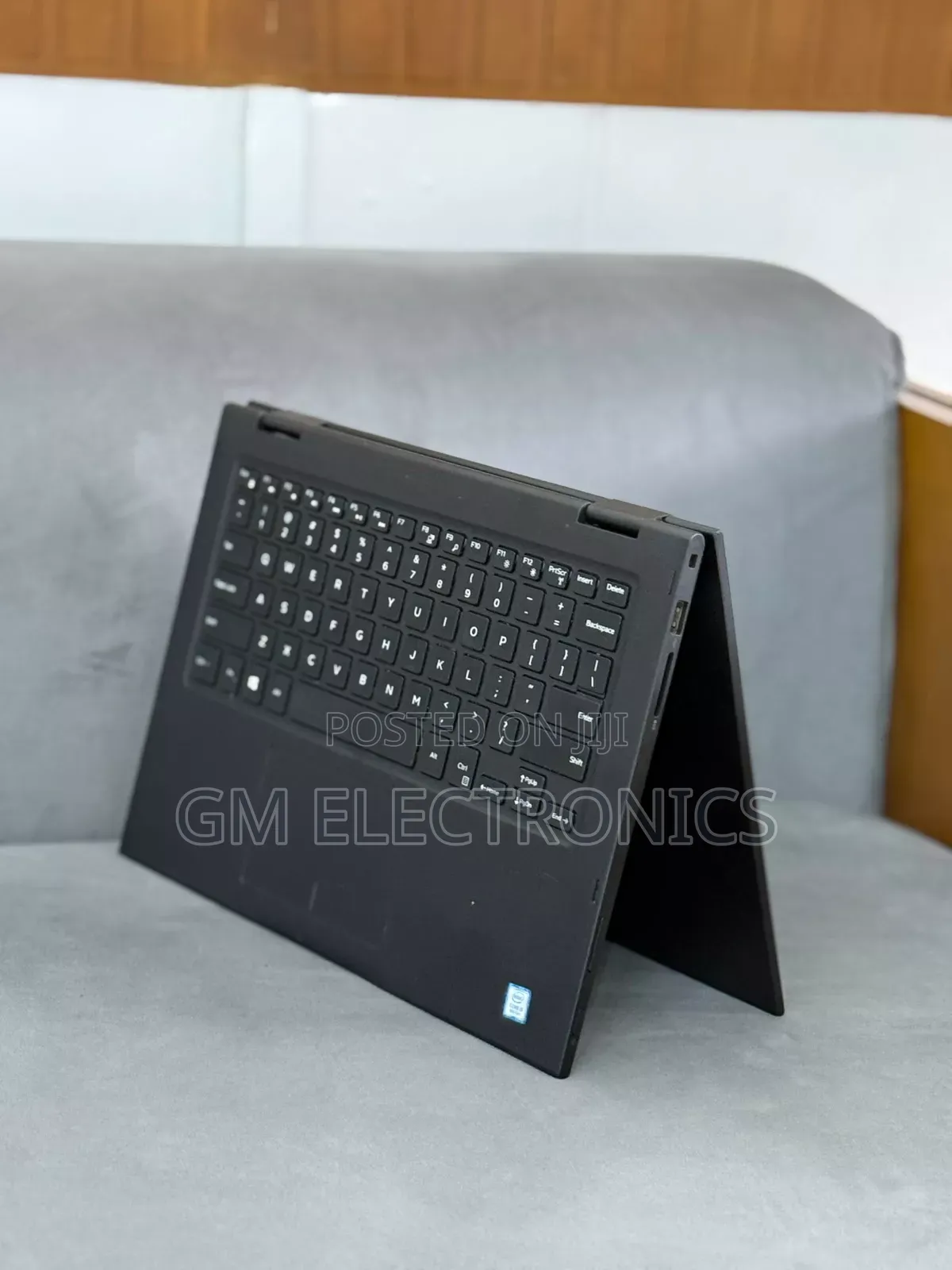 New Laptop Dell Latitude 3390 8GB Intel Core i5 HDD 500GB