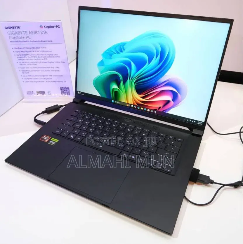 New Laptop Gigabyte AERO X16 16GB AMD Ryzen 7 SSD 1T