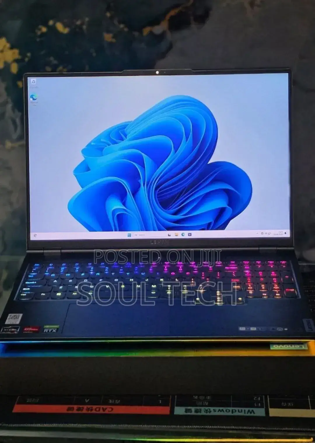 New Laptop Lenovo Legion 7 16GB AMD Ryzen 7 SSD 1T