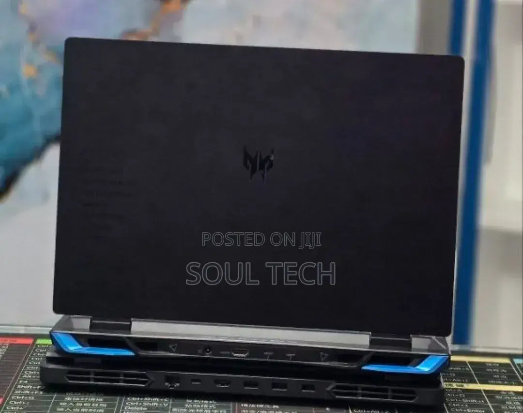 New Laptop Acer Predator Helios Neo 16 16GB Intel Core i7 SSD 512GB