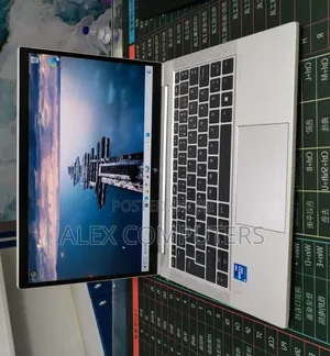 New Laptop HP EliteBook 830 G8 16GB Intel Core i5 SSD 512GB