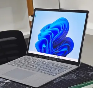New Laptop Microsoft Surface Laptop 3 16GB Intel Core i5 SSD 512GB