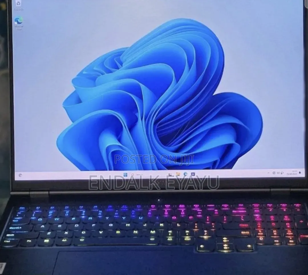 New Laptop Lenovo Legion 5 32GB AMD Ryzen 9 SSD 1T