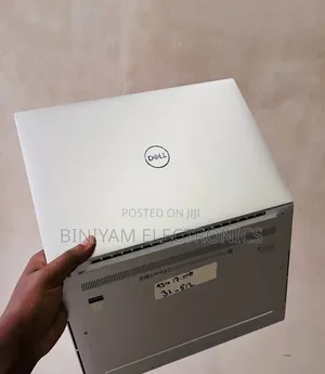 New Laptop Dell XPS 13 32GB Intel Core i7 SSD 512GB