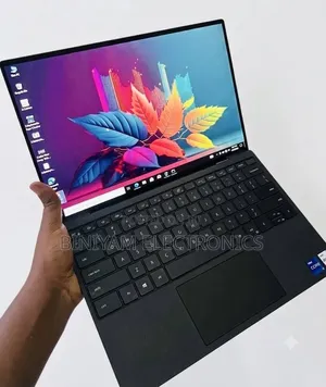 New Laptop Dell XPS 13 32GB Intel Core i7 SSD 512GB