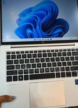 New Laptop HP EliteBook 840 G9 16GB Intel Core i7 SSD 512GB