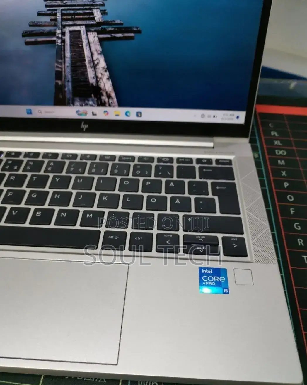 New Laptop HP EliteBook 830 G8 16GB Intel Core i5 SSD 512GB