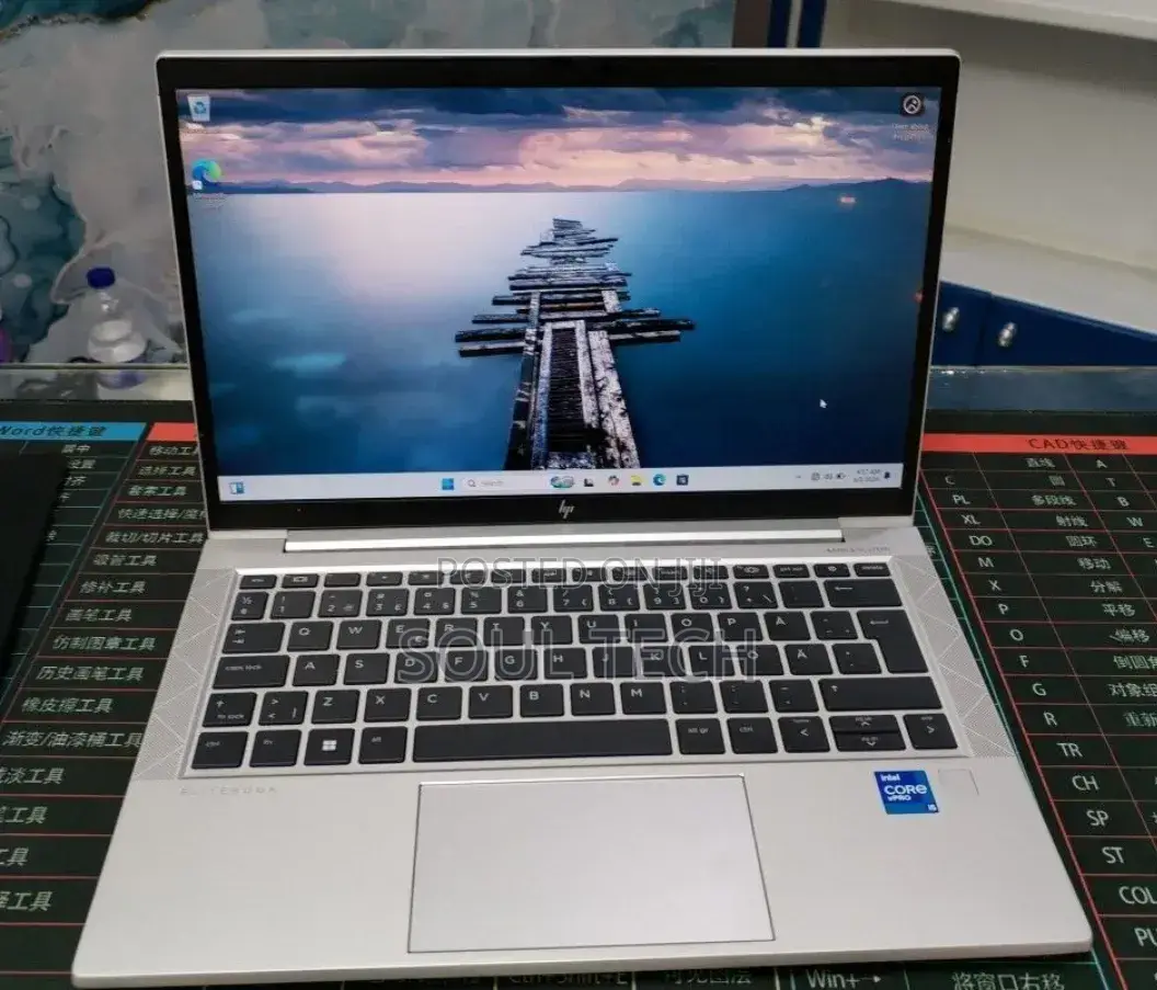 New Laptop HP EliteBook 830 G8 16GB Intel Core i5 SSD 512GB