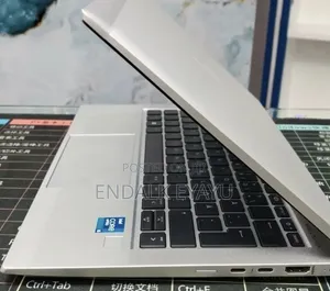 New Laptop HP EliteBook 830 G8 16GB Intel Core i5 SSD 512GB